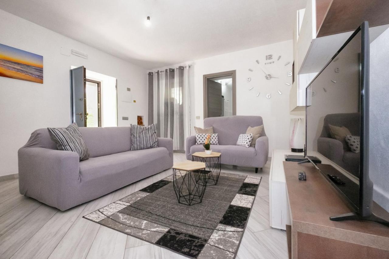 Villa Emily 파라무라 외부 사진