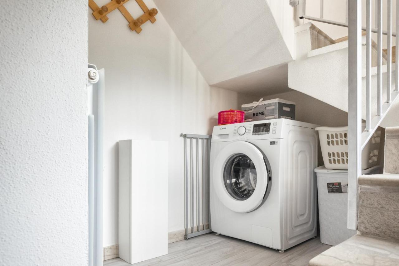 Villa Emily 파라무라 외부 사진